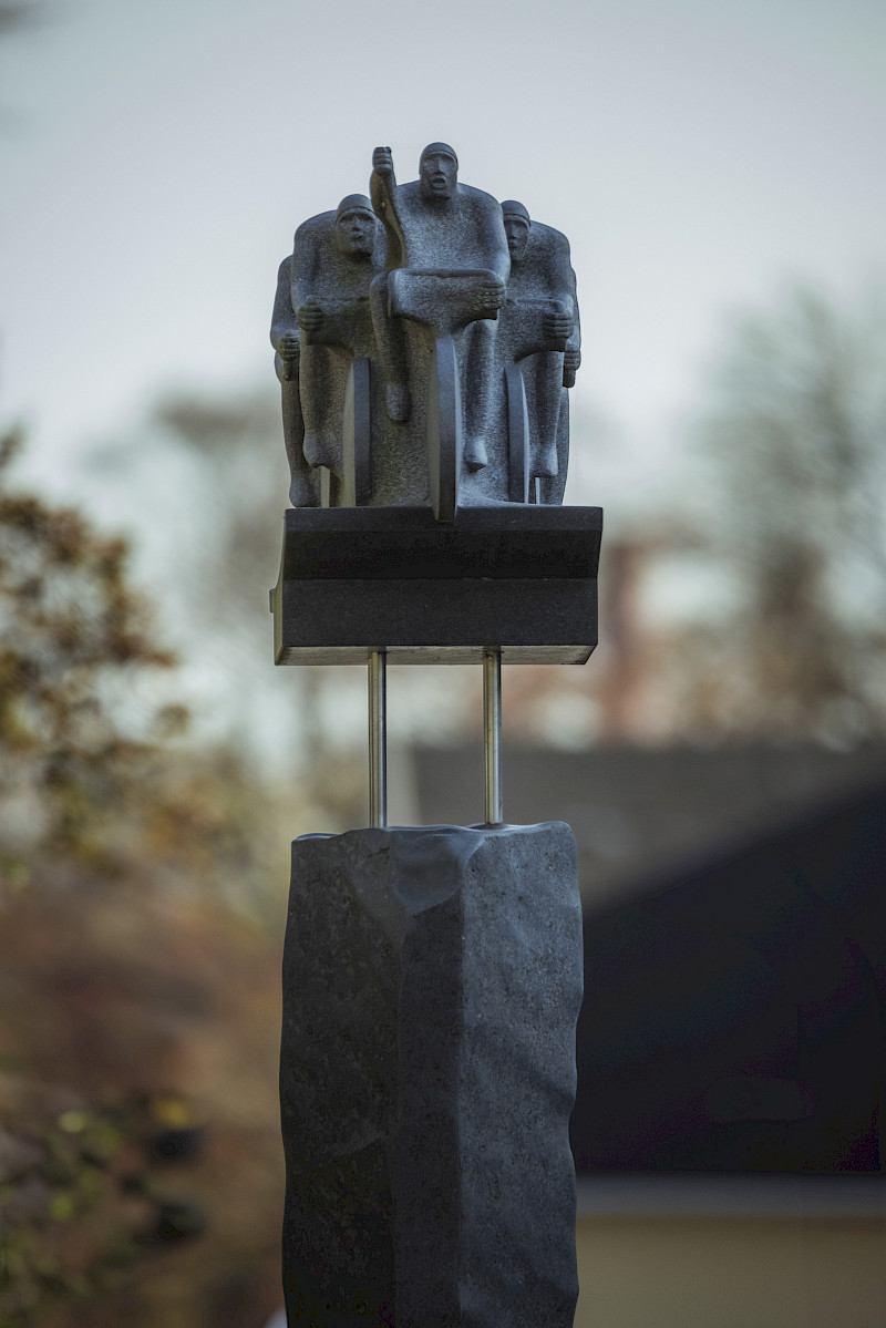 roi du peloton - denkmal für rudi altig